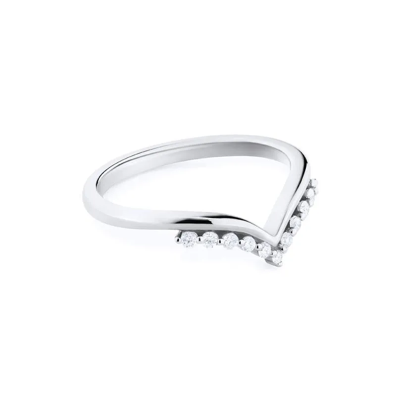 [Anne] Moonwake Diamond Band