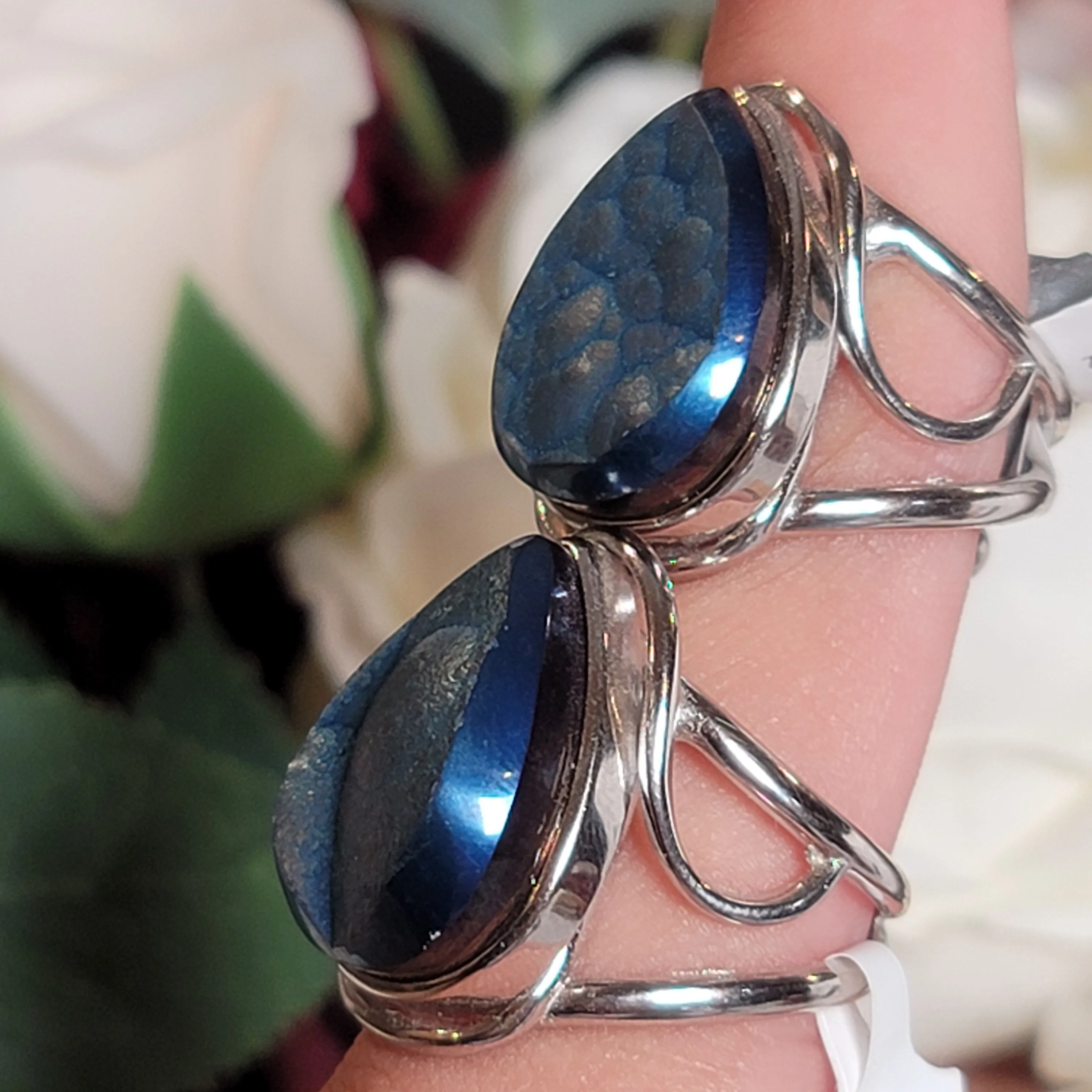Aura Botryoidal Chalcedony Cuff Ring .925 Silver for Connection with Angels and Spirit Guides