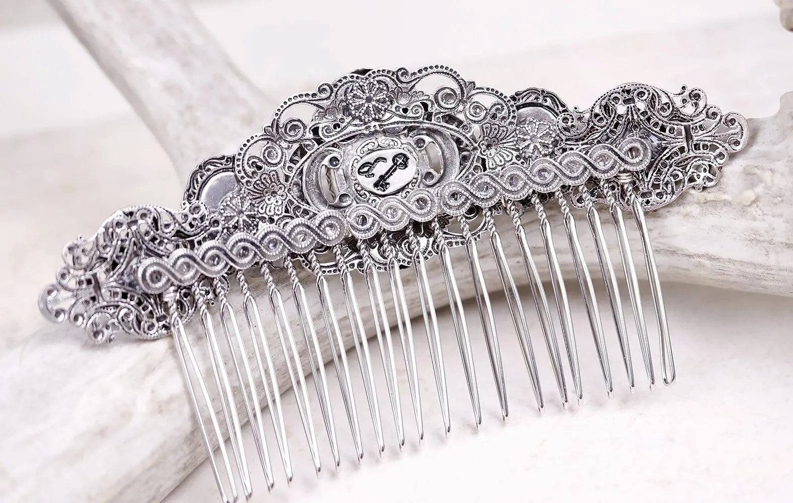 Canterbury Comb - Antiqued Silver
