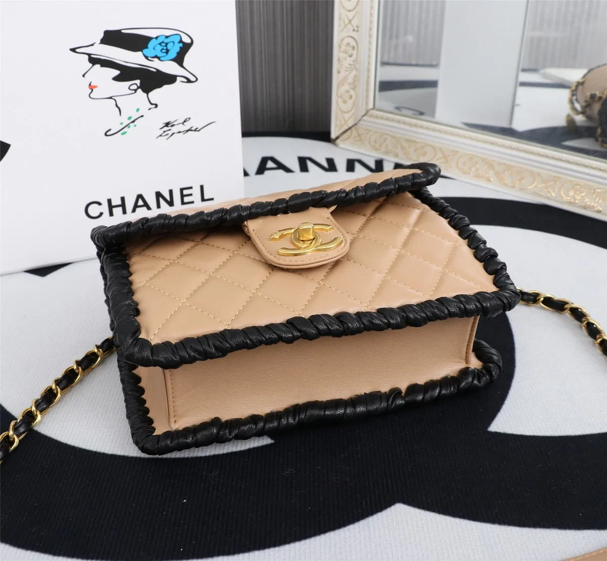 CC549 Handbag/Shoulder Bag / 8.6x6.7inch