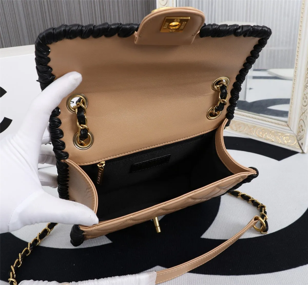 CC549 Handbag/Shoulder Bag / 8.6x6.7inch