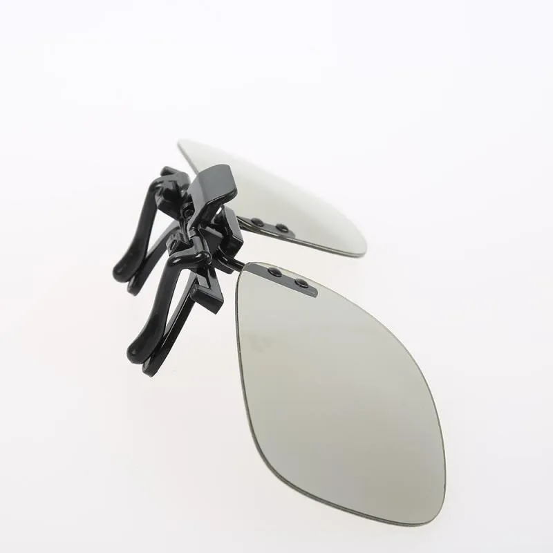 Clip On type Passive Circular 3D Glasses Clip for LG 3D TV Cinema Film 3D Glasses Hanging Frame Myopia Glasses Stereo Clip