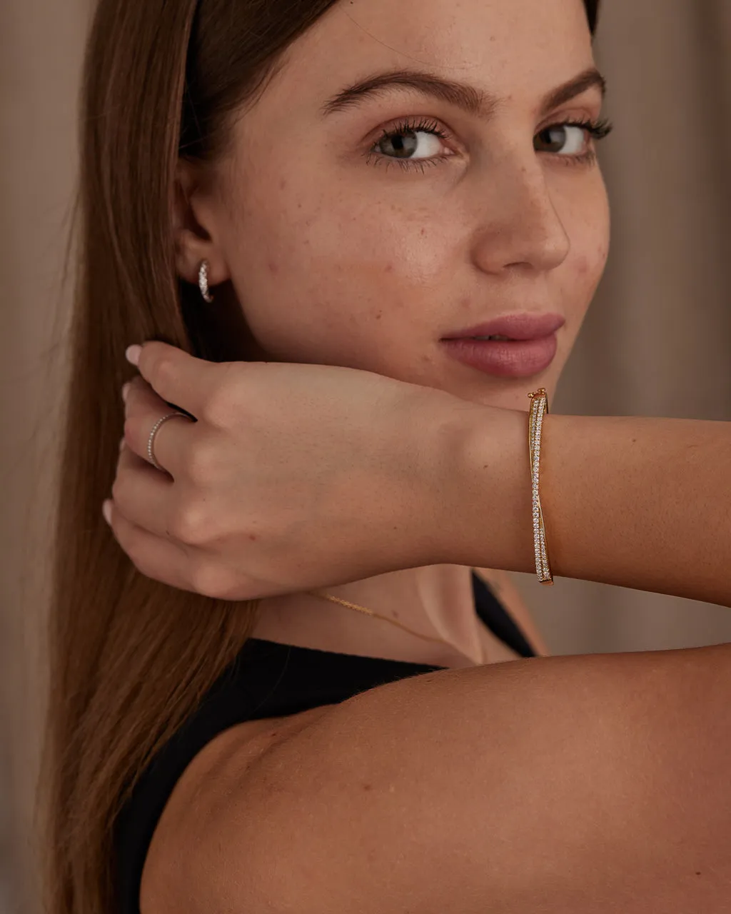 Entwine Diamond Oval Bracelet