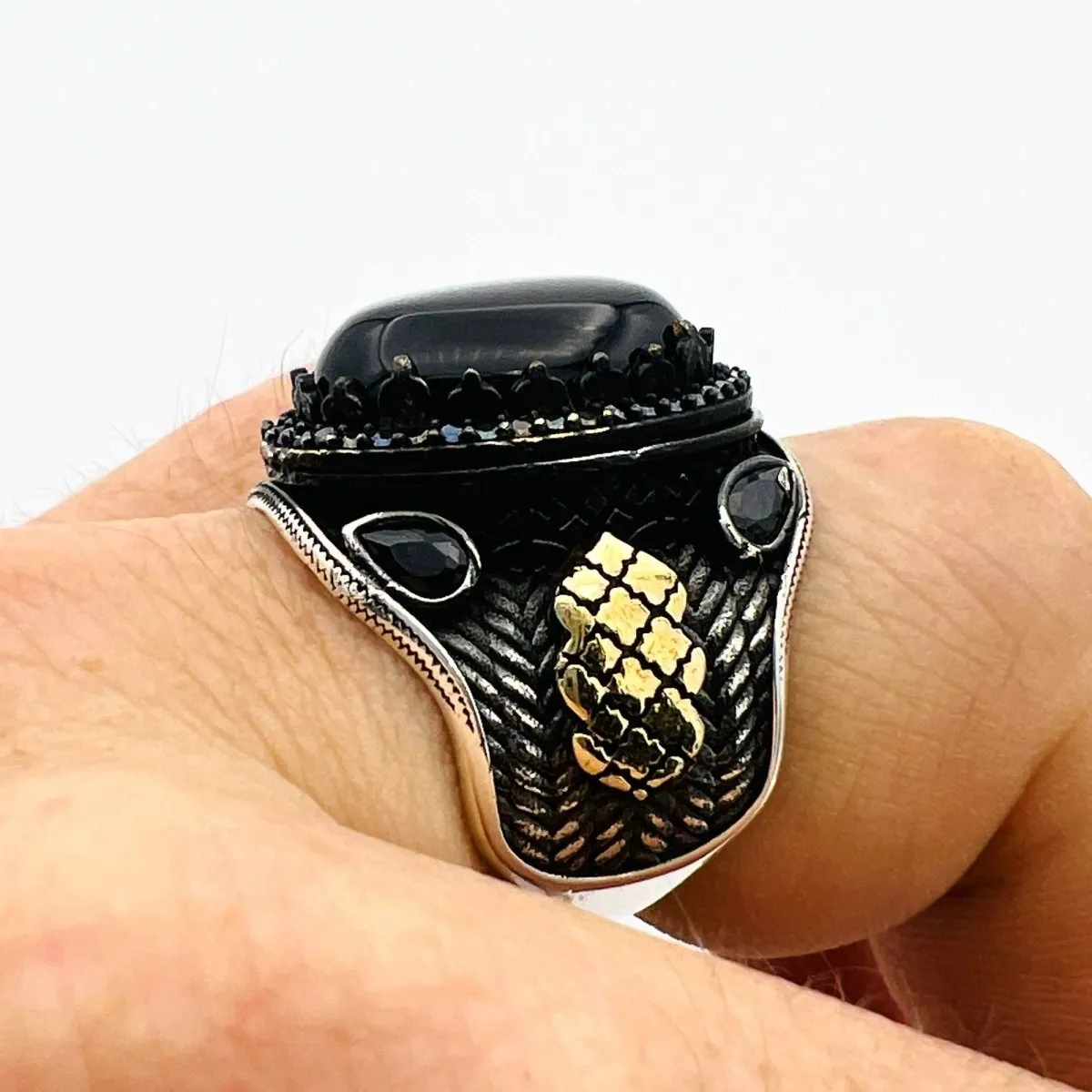 Men's Vintage Onyx Stone Ring