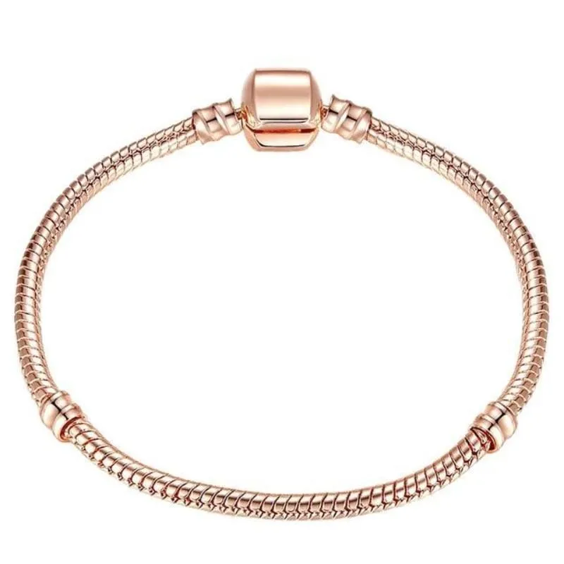 Shimmering Chain Bracelet