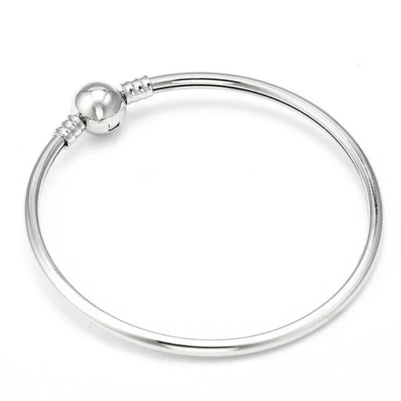 Shimmering Chain Bracelet