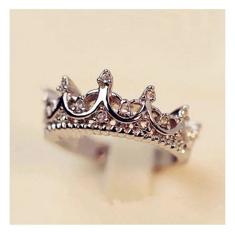Vintage Queen Ring